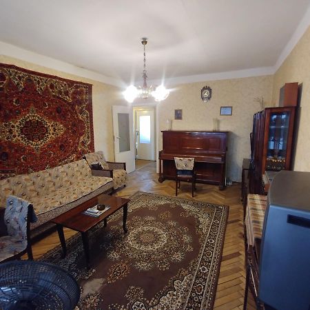 Apartment Vintage Jerevan Exteriör bild